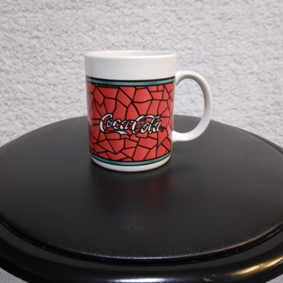 Coca-Cola Mug - Picture 2 of 5